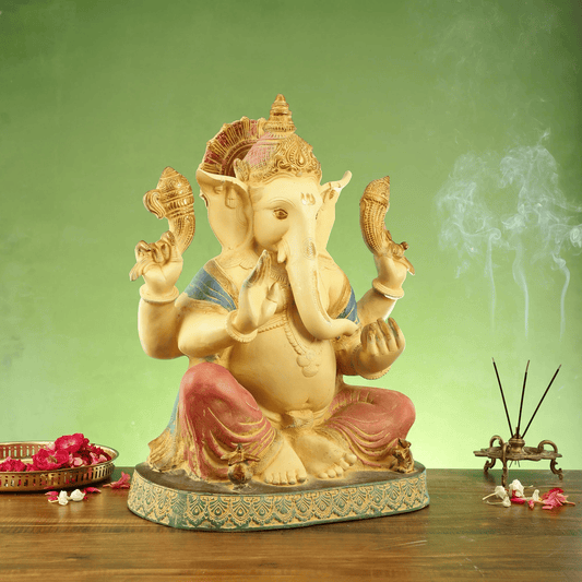 ब्रासौड़ा® हैंड-पेंटेड ब्रास भगवान गणेश प्रतिमा, जटिल नक्काशी सहित | ऊंचाई 21.5 इंच