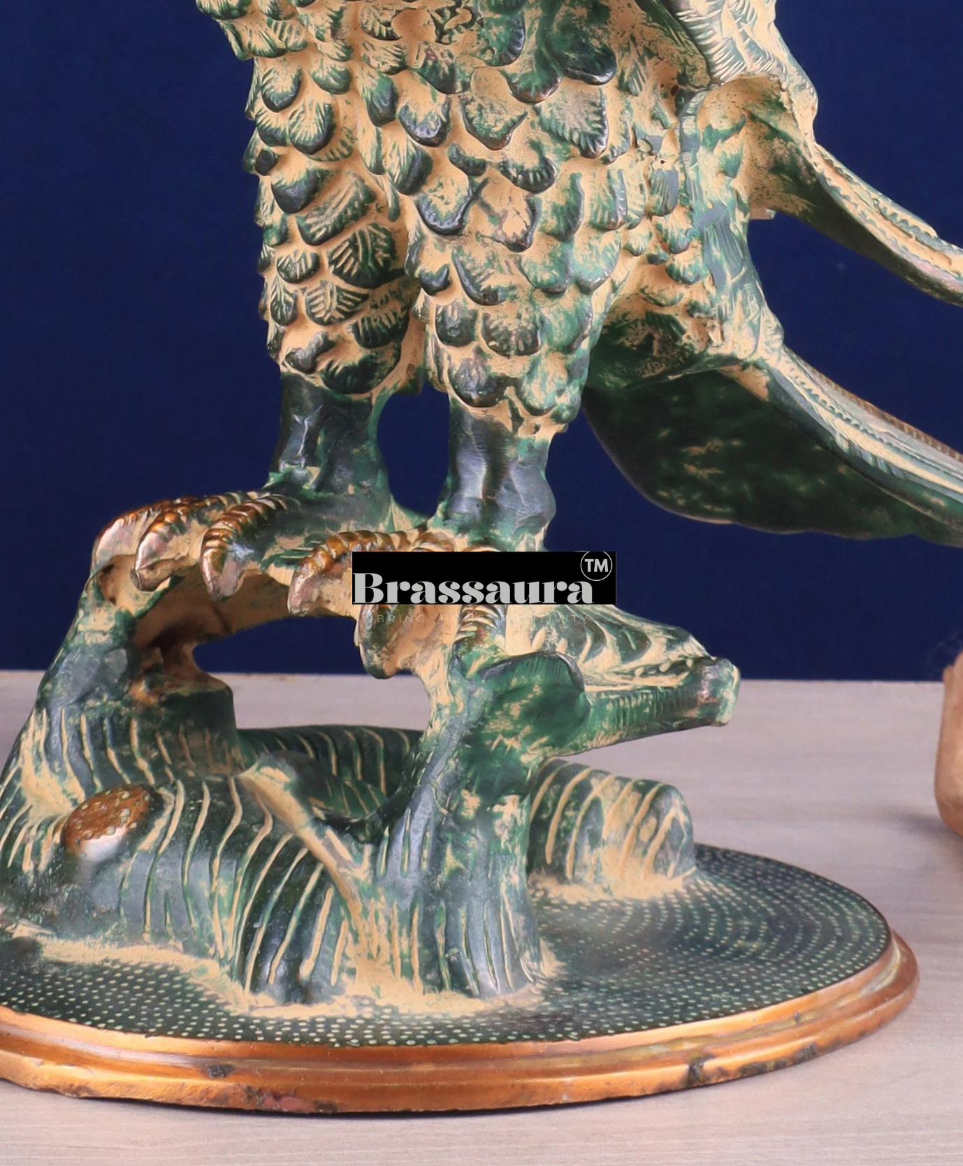 Brassaura™ Pure Brass Eagle Statue – Height 13 in, Weight 6.55 kg – Green Sand Patina Tone