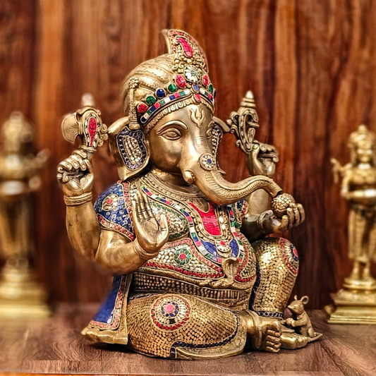 ब्रैसौरा® पीतल की भगवान गणेश की मूर्ति पगड़ी के साथ | स्टोनवर्क और पीतल के डिज़ाइन के साथ हस्तनिर्मित | ऊंचाई 21 इंच