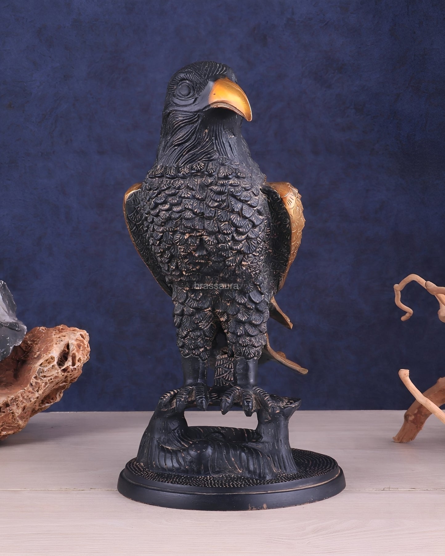 Brassaura™ Pure Brass Eagle Statue – Height 13 in, Weight 6.55 kg – Antique Tone