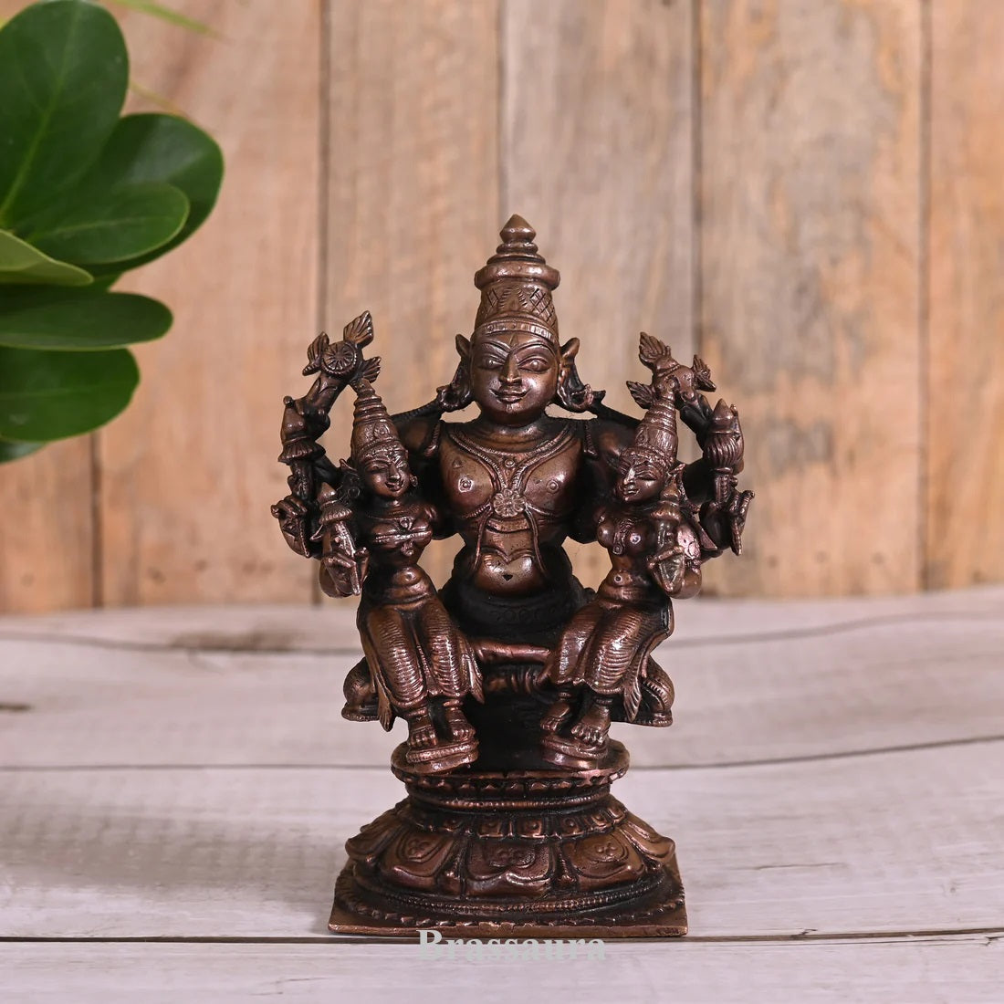 Copper Lord Vishnu Bhoodevi And Sridevi Idol For Home Decor Weight .77 Kg And Height 4.8 Inch