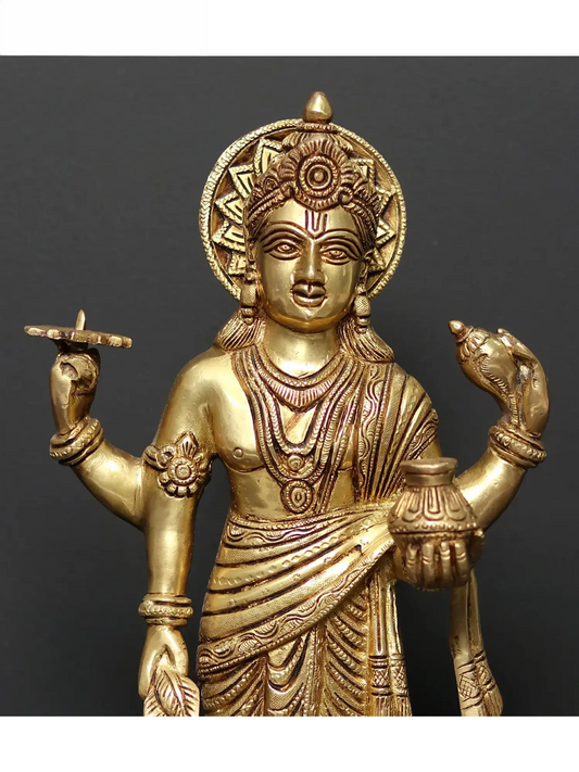 Brassaura® 丹瓦塔里黄铜雕像 | 高15英寸,重4公斤