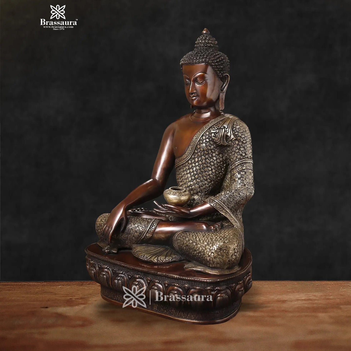 Brass Big Buddha statue for home and decor and gift Item weight 11.2 kg Height 17 inch