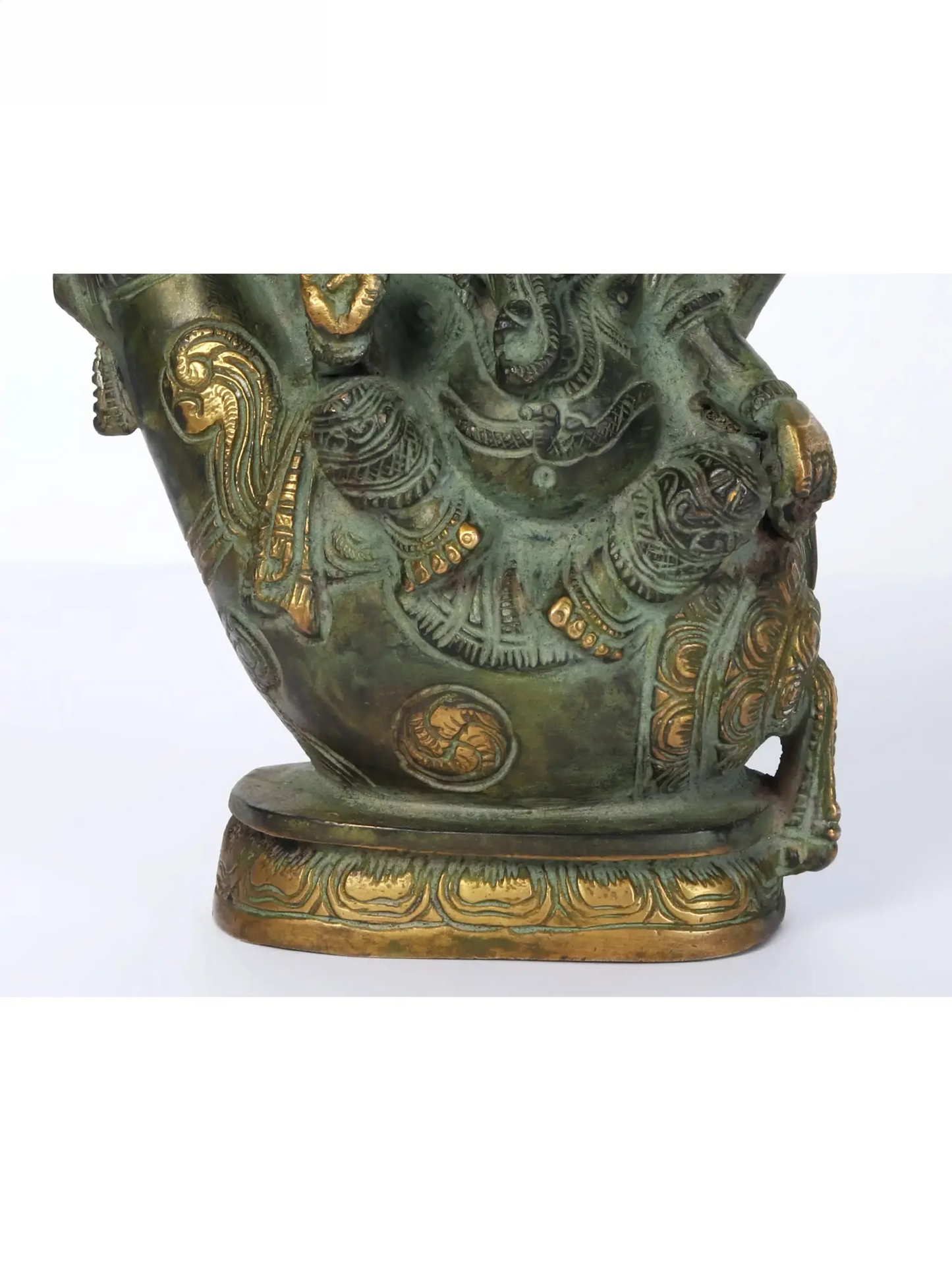 Brassaura™ Brass Lord Ganesha Idol with Decorative Backrest | Height 7 Inches & Weight 2.32 kgs