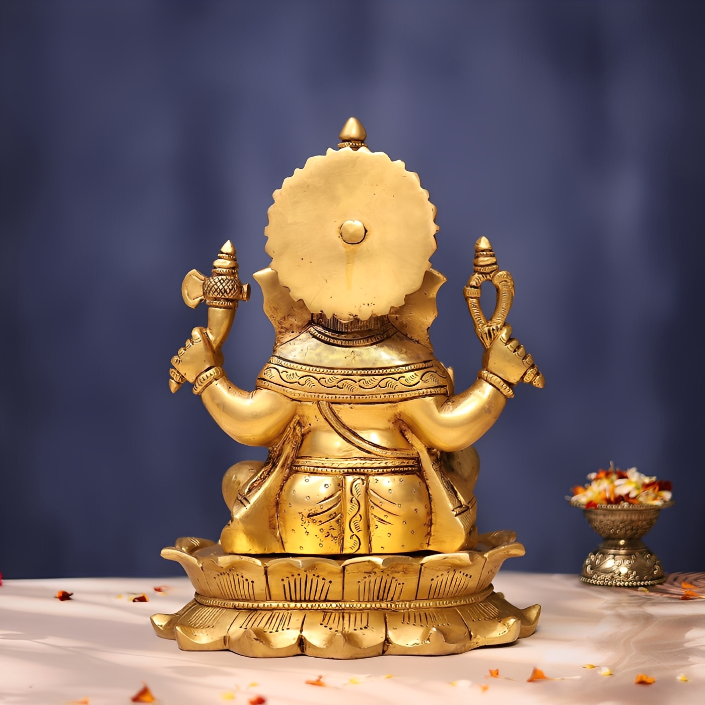 ब्रासौर® भगवान गणेश ब्रास आइडल सजावटी मूर्ति | शुद्ध पीतल | ऊंचाई 11 इंच और वजन 8 किग्रा