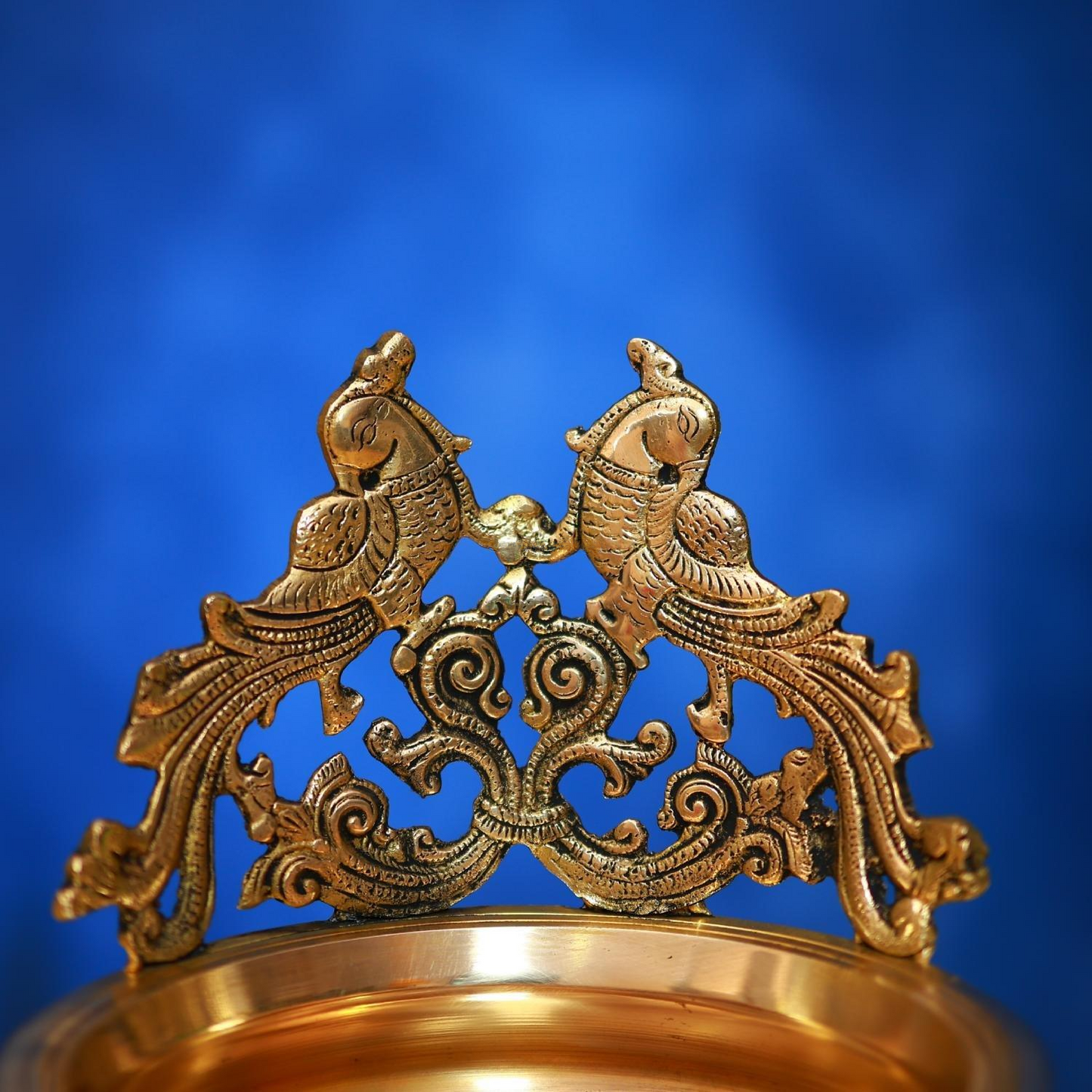 ANTIQUE BRASS URLI WITH PARROT 10 INCH BEAUTIFUL AND DECORATIVE ART STATUE