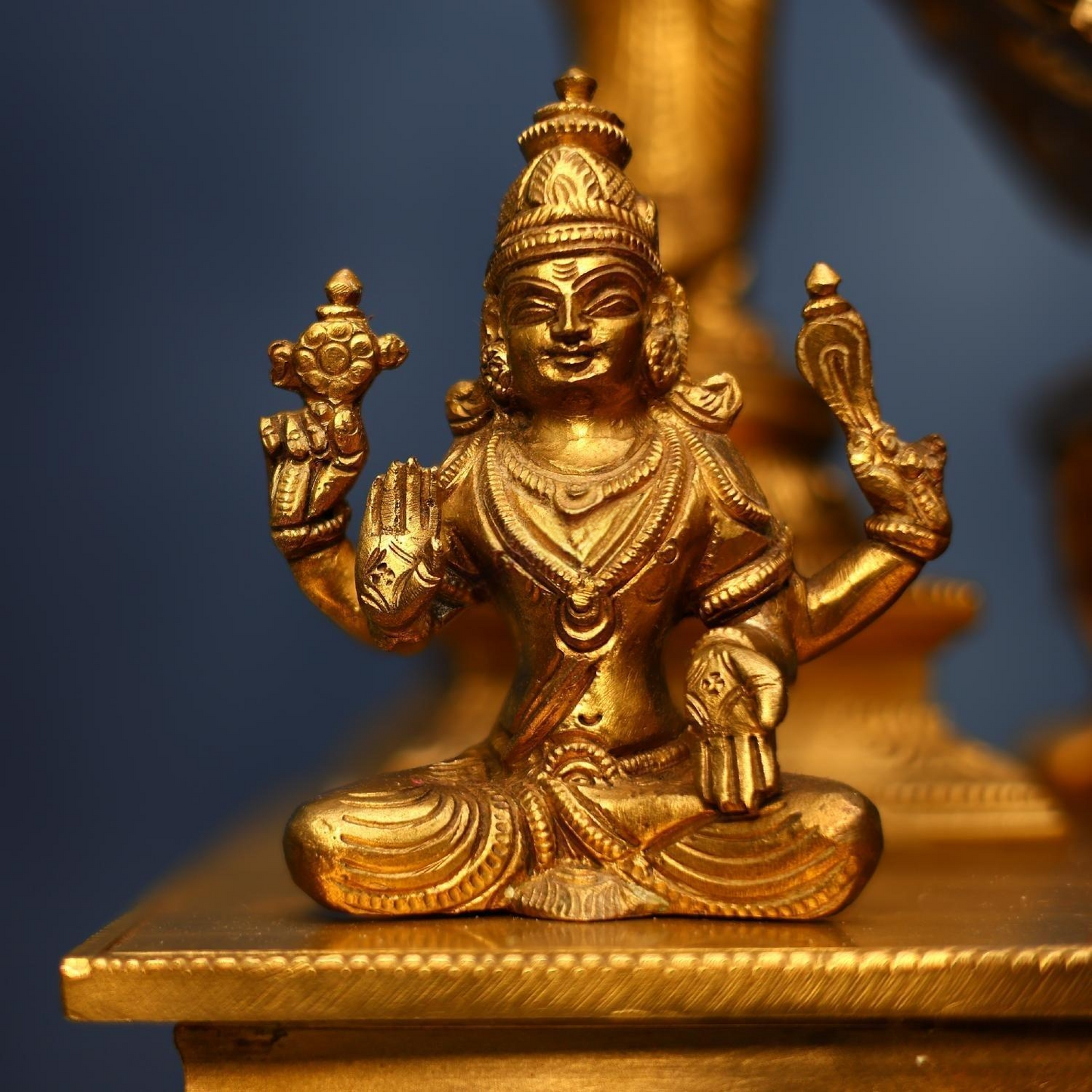 Brassaura® Brass Lalita Devi Tripura Sundari Darbar Idol | 23 Inches | 36 Kg | Hindu Goddess Statue for Home Temple, Puja Room & Spiritual Décor