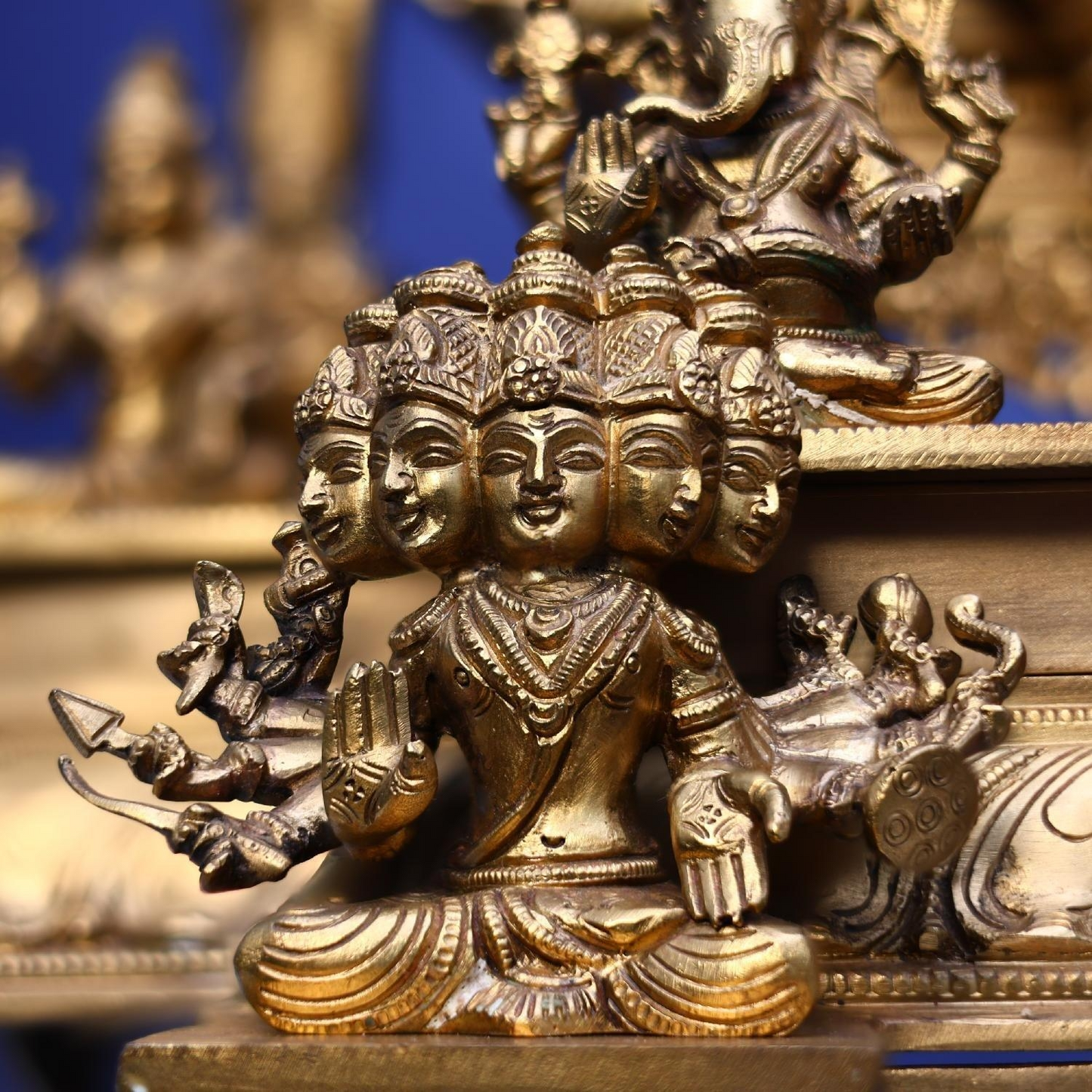 Brassaura® Brass Lalita Devi Tripura Sundari Darbar Idol | 23 Inches | 36 Kg | Hindu Goddess Statue for Home Temple, Puja Room & Spiritual Décor
