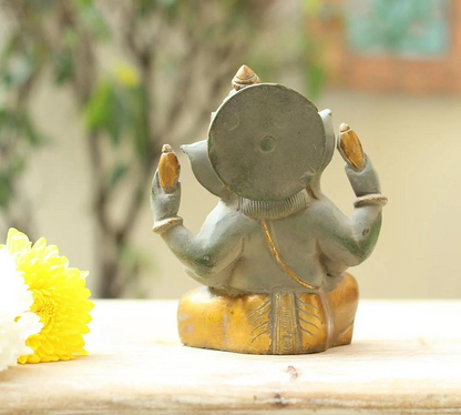 Brassaura® Ganesha Sitting Idol with Rustic Finish | Pure Superfine Brass Handcrafted Murti | Brass Statue for Home Temple, Pooja Room | Height 6 Inches | Weight 2.2 Kgs