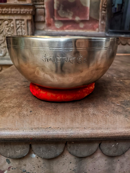 Brassaura® Jhumka Bati Bell-Shaped Singing Bowl with Traditional Engraving | Handcrafted Bronze Sound Healing Bowl for Meditation, Yoga & Spiritual Practice
