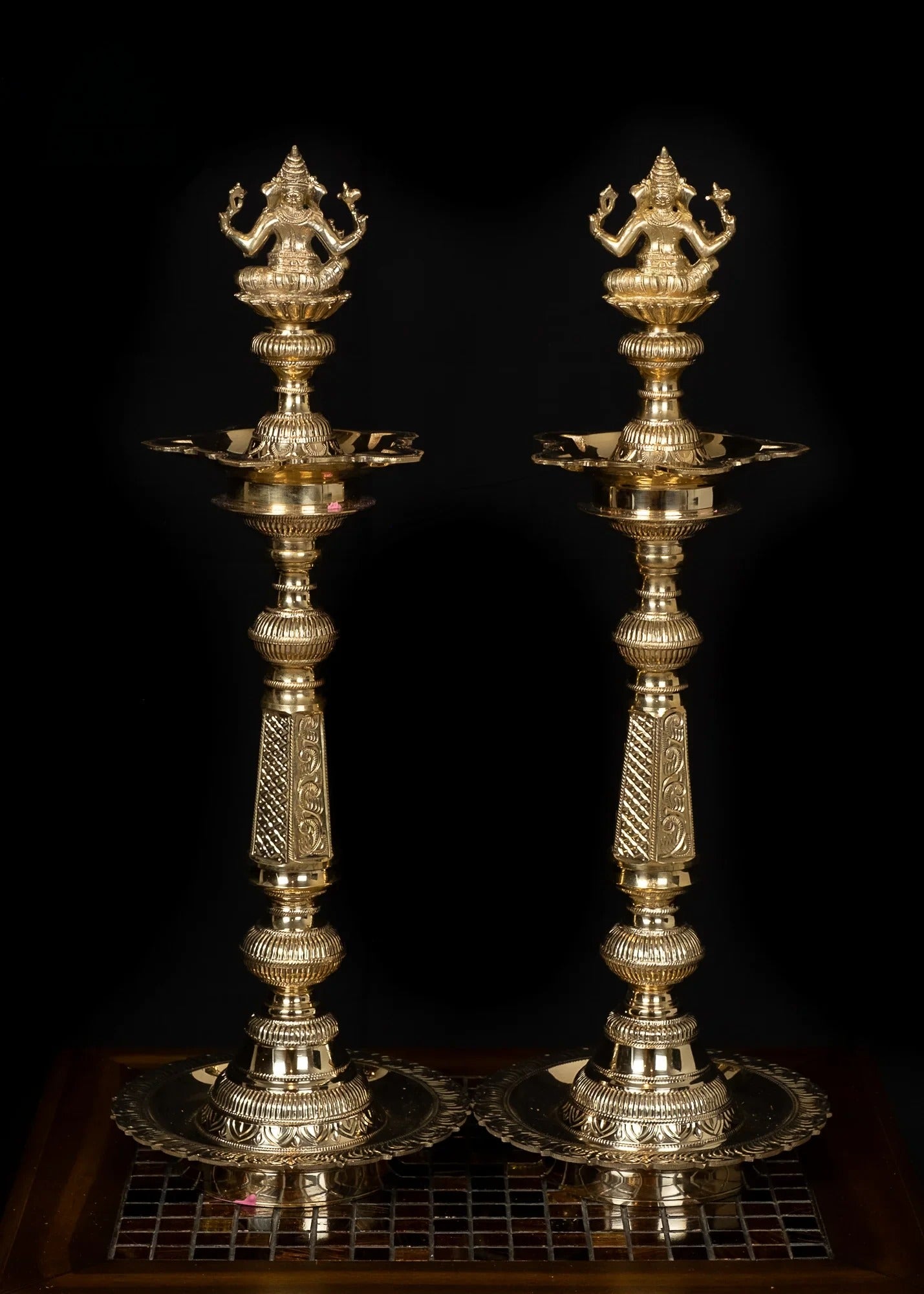 Brass Laxmi Ganesh Nilavalakku deepam Weight 10.5 Kg And Height 24 Inch
