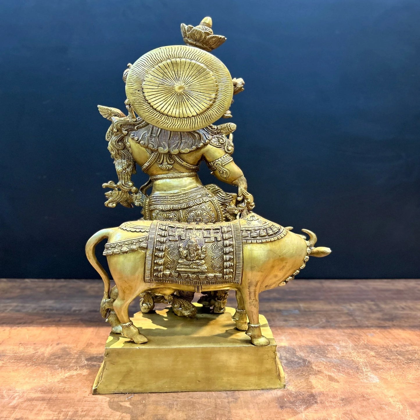 Brass Classic Cow & Krishna Weight 22 Kg And Height 26 Inch