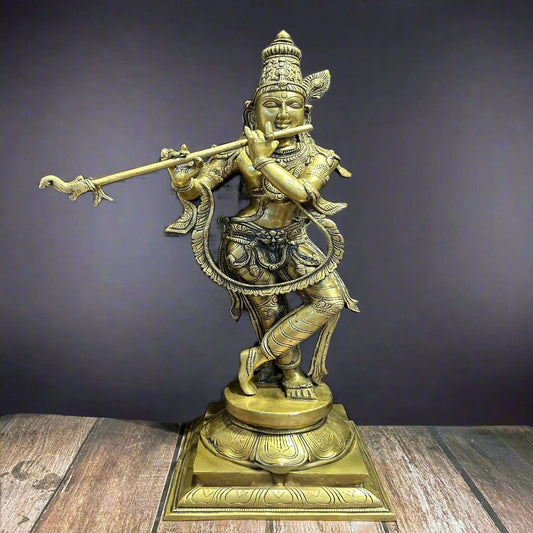 Brass Krishna Playing Flute Weight 17 Kg And Height 28 Inch