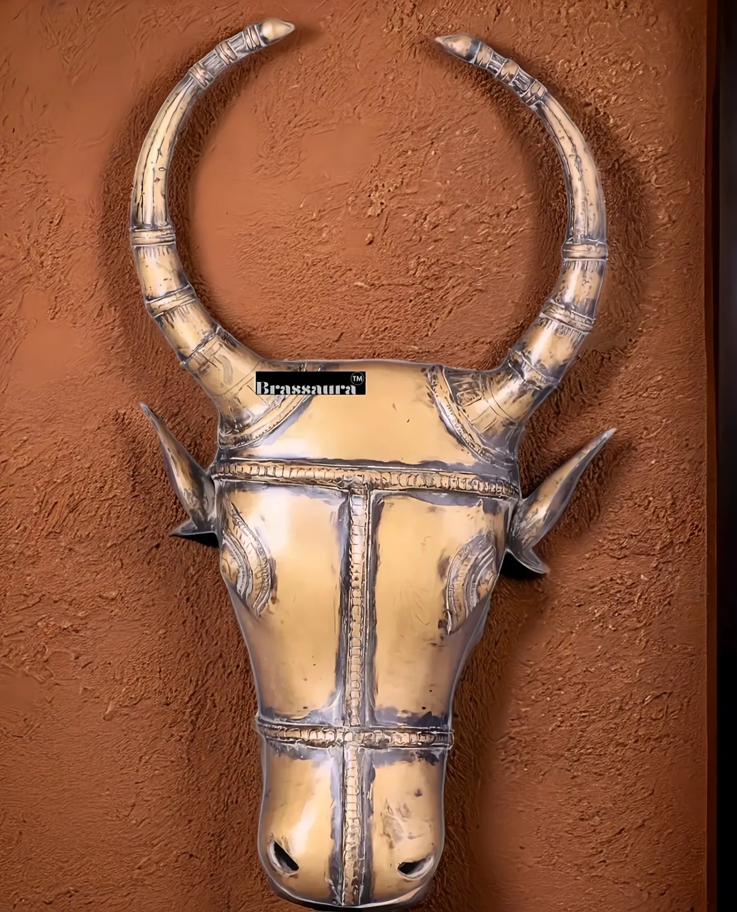 Brassaura™ Vintage Brass Bull Face Wall Hanging – Height 18 in, Weight 6 kg