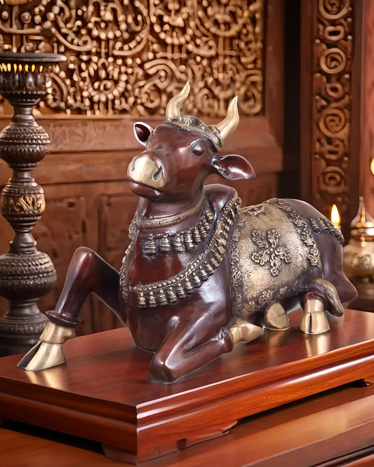 Brassaura™ Antique Brass Nandi Sculpture – Height 21.5" & Weight 30 Kgs | Vintage Patina Finish