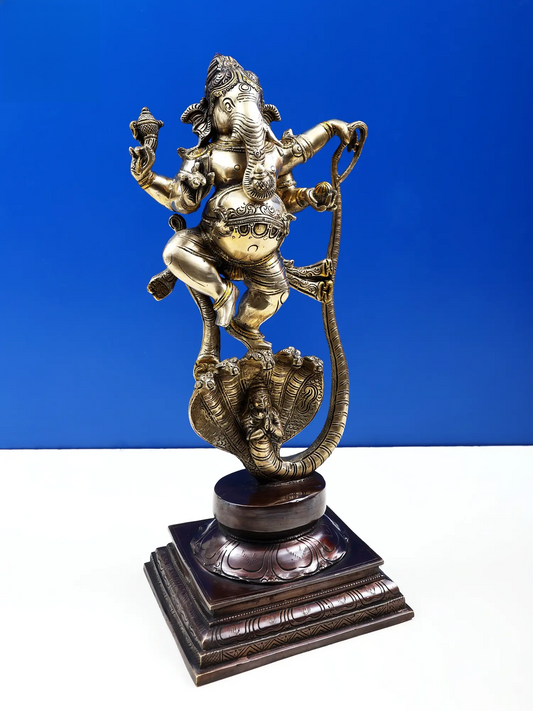 Brassaura™ सर्प पर भगवान गणेश | उत्कृष्ट विवरण के साथ शुद्ध पीतल | ऊंचाई 19 इंच और वजन 8.86 किलोग्राम