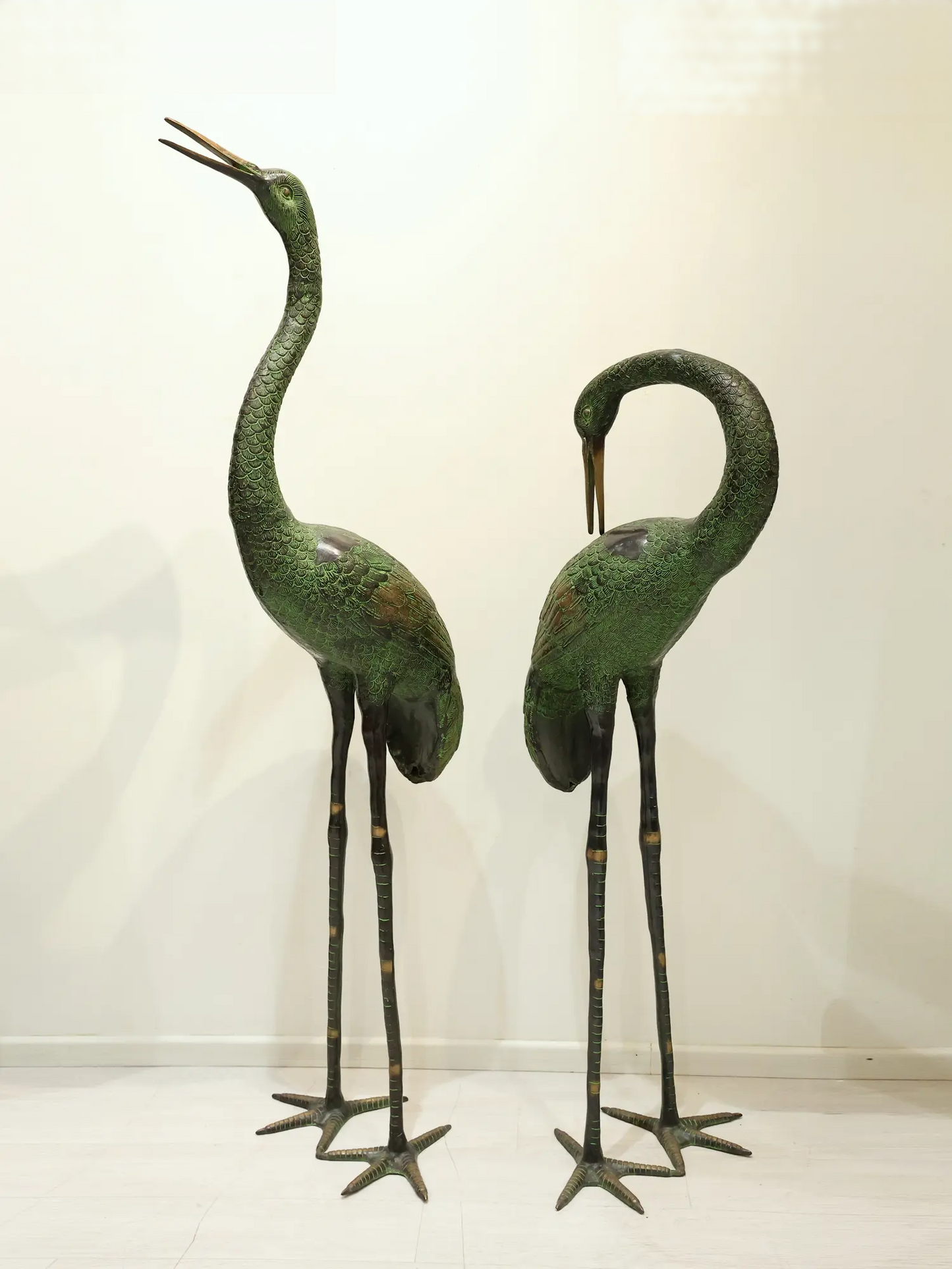 ब्रासौर® क्रेन पीतल की मूर्तियों का जोड़ा | शुद्ध पीतल | ऊंचाई 60 इंच और वजन 39.80 किलोग्राम