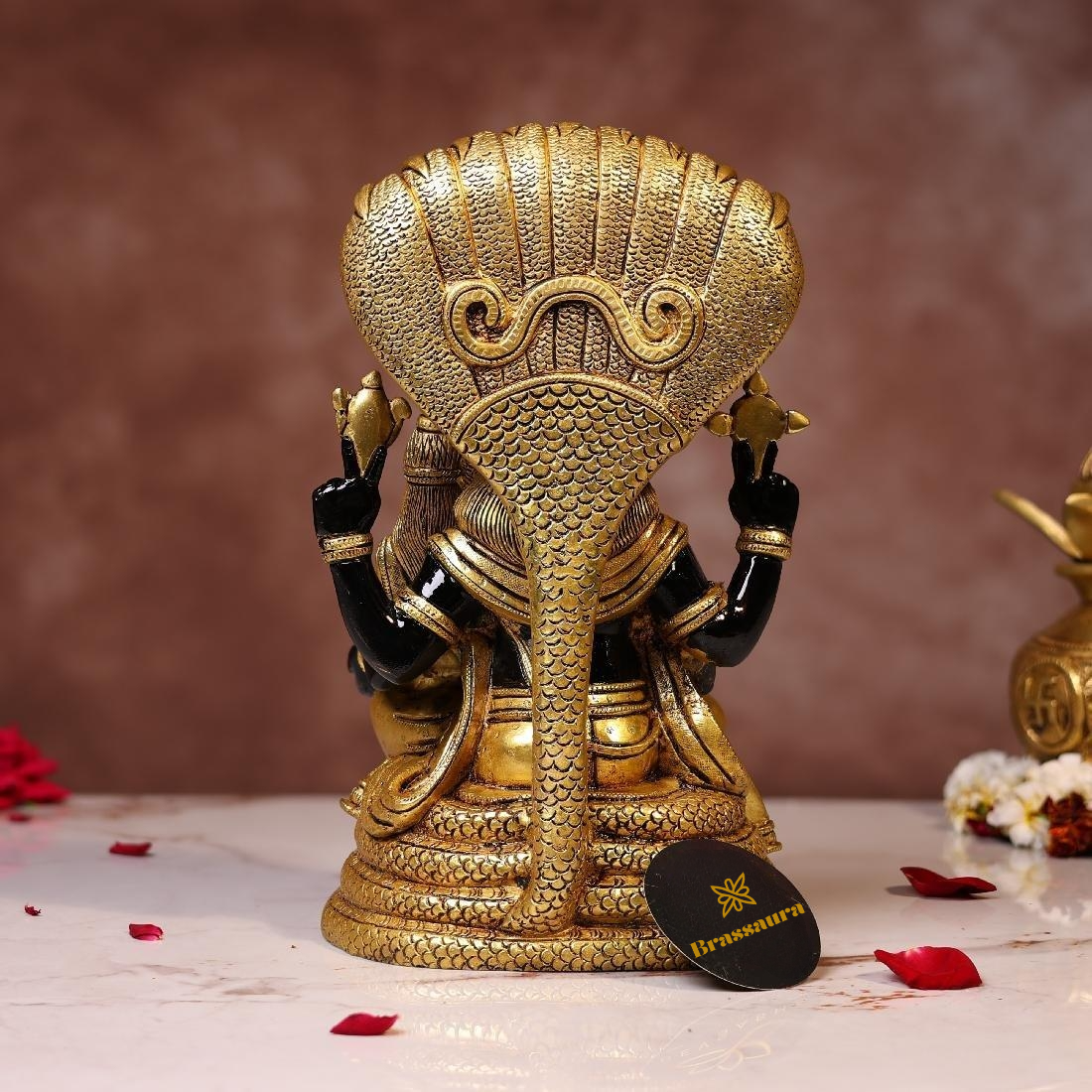 Brassaura® Laxmi Narasimha Sitting Idol with Black Colour Finish | Pure Superfine Brass Handcrafted Murti | Brass Statue for Home Temple, Pooja Room | Height 11.5 Inches | Weight 7.2 Kgs