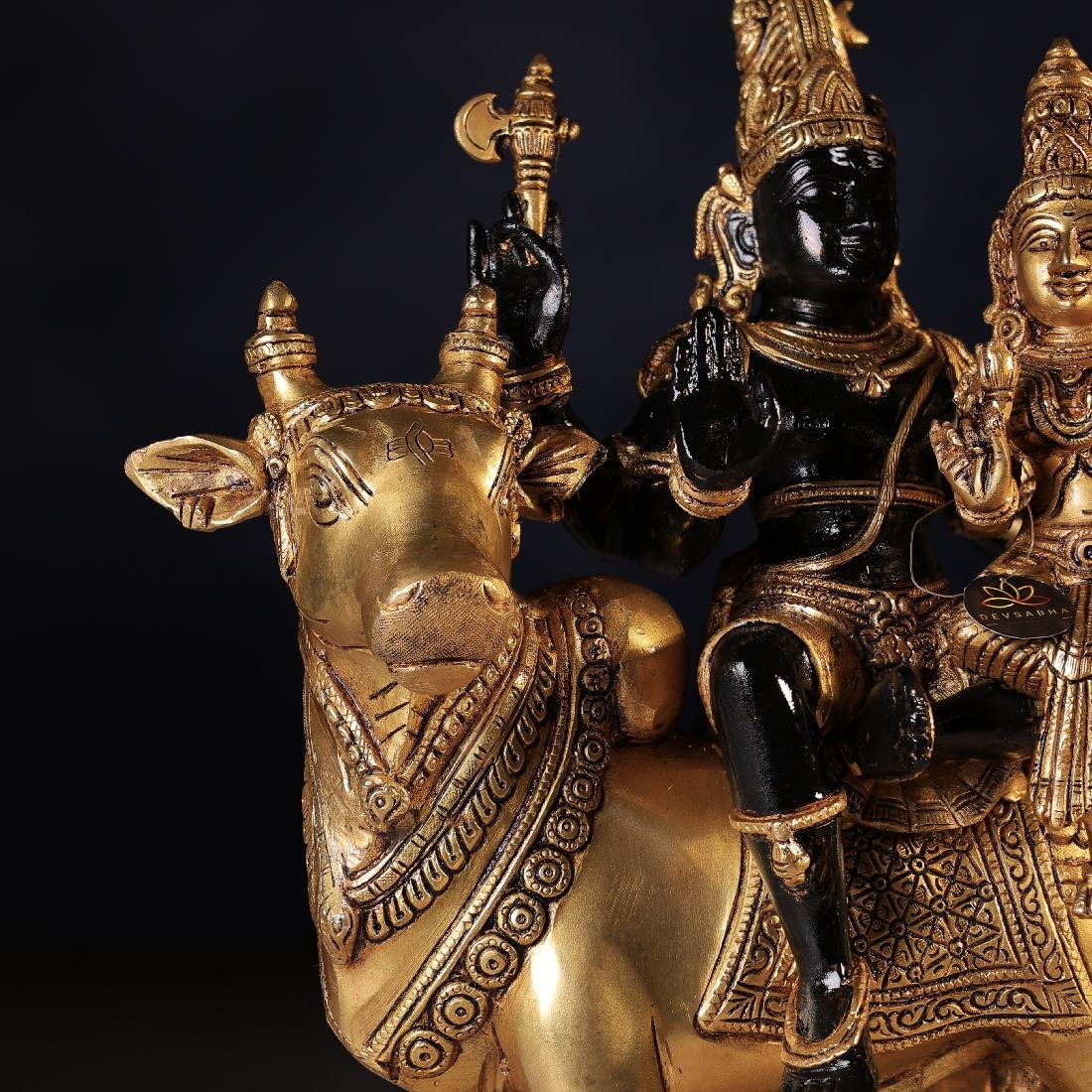 Brassaura® Shiva Parvati Riding Nandi Idol with Black Colour Finish | Pure Superfine Brass Handcrafted Murti | Brass Statue for Home Temple, Pooja Room | Height 15.7 Inches | Weight 12.3 Kgs