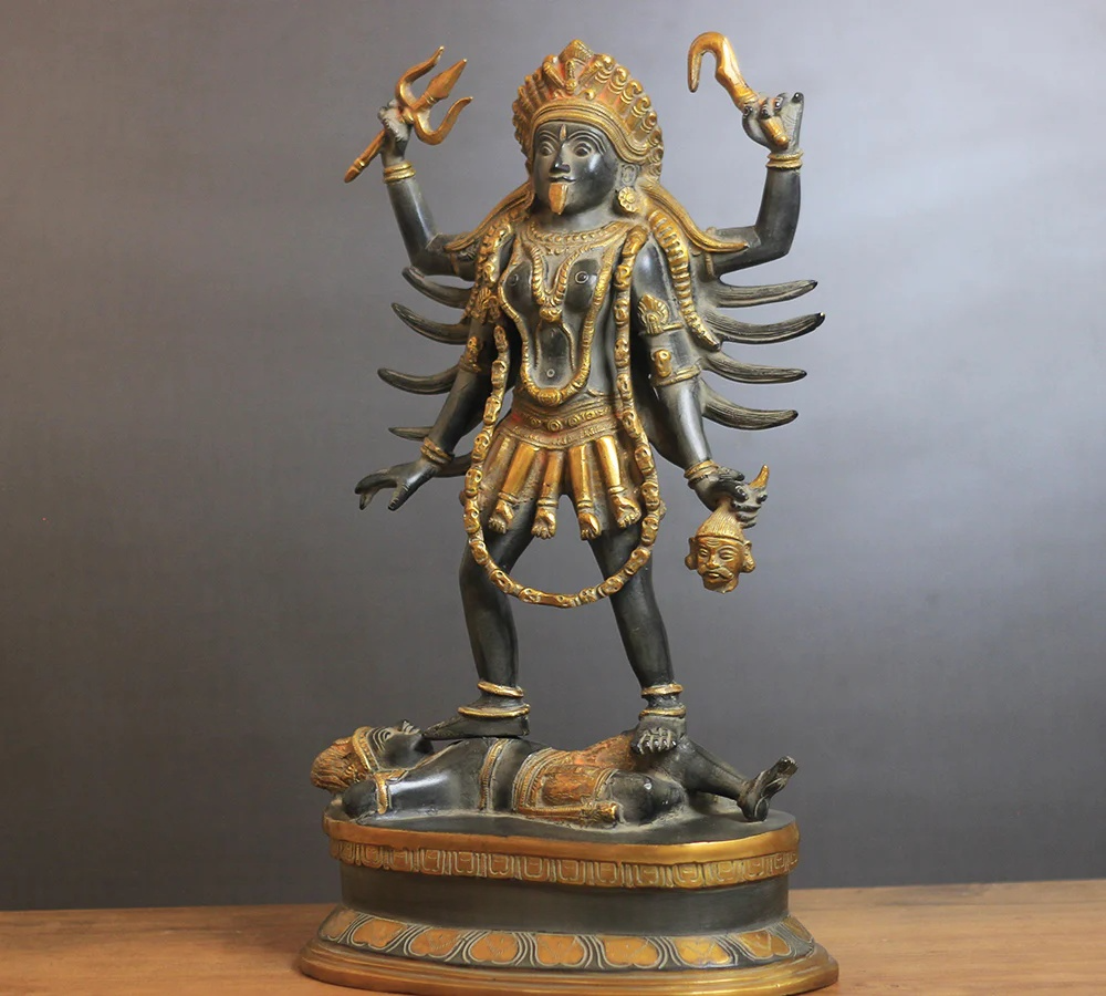 ब्रासोरा® वृंदावन वेणुगोपाल कृष्ण पीतल की प्रतिमा मोर के साथ | एंटीक नीला और सुनहरा रंग | ऊँचाई 20 इंच