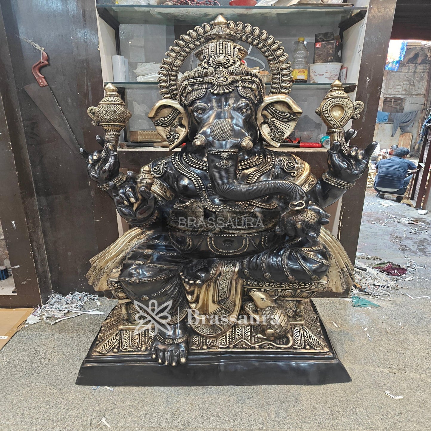 Brassaura™ Brass Big Ganesha Idol for Home and Decor | Weight 200 Kgs | Height 61 Inches | Multi-Coloured