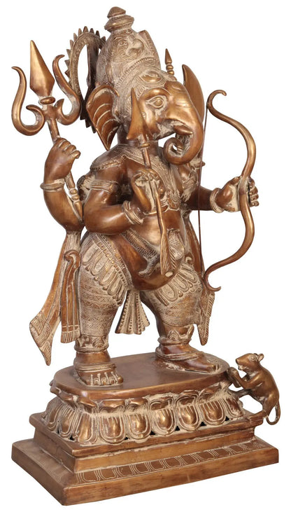 ब्रस्सौड़ा™ युद्ध गणपति | शुद्ध पीतल योद्धा रूप | ऊँचाई 29 इंच और वज़न 32.70 किलोग्राम