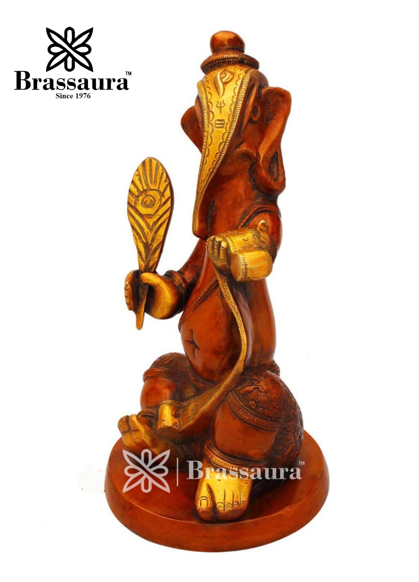 Brass Modern Ganesha Statue For Home Decor Weight 3.9 Kg And Height 11 Inch