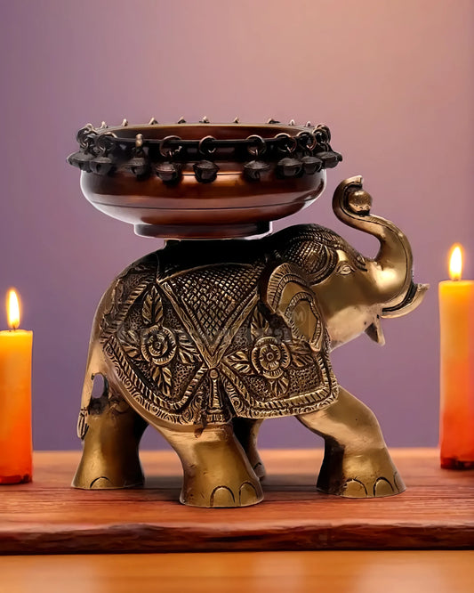 Brassaura™ Classic Brass Urli Bowl – 3 kgs, 7.5 Inches Height – Traditional Decorative Bowl for Flowers & Diyas