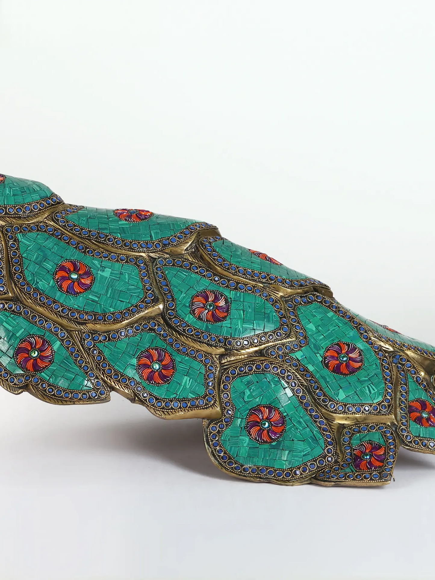 ब्रासौरा® ब्रास पीकॉक प्रतिमा स्टोन इनले वर्क के साथ | शुद्ध पीतल | ऊंचाई 24.8 इंच और वज़न 25.40 किलोग्राम