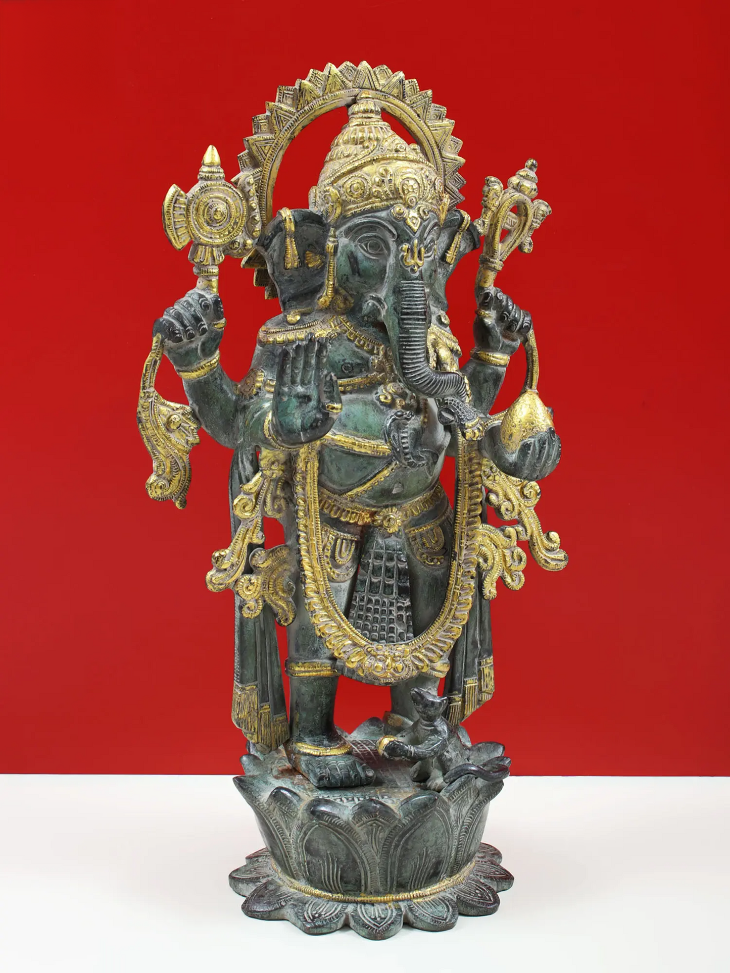 Brassaura™ भगवान गणेश की मूर्ति | जटिल विवरण वाली पीतल की मूर्ति | ऊंचाई 40.5 सेमी और वजन 8 किलोग्राम