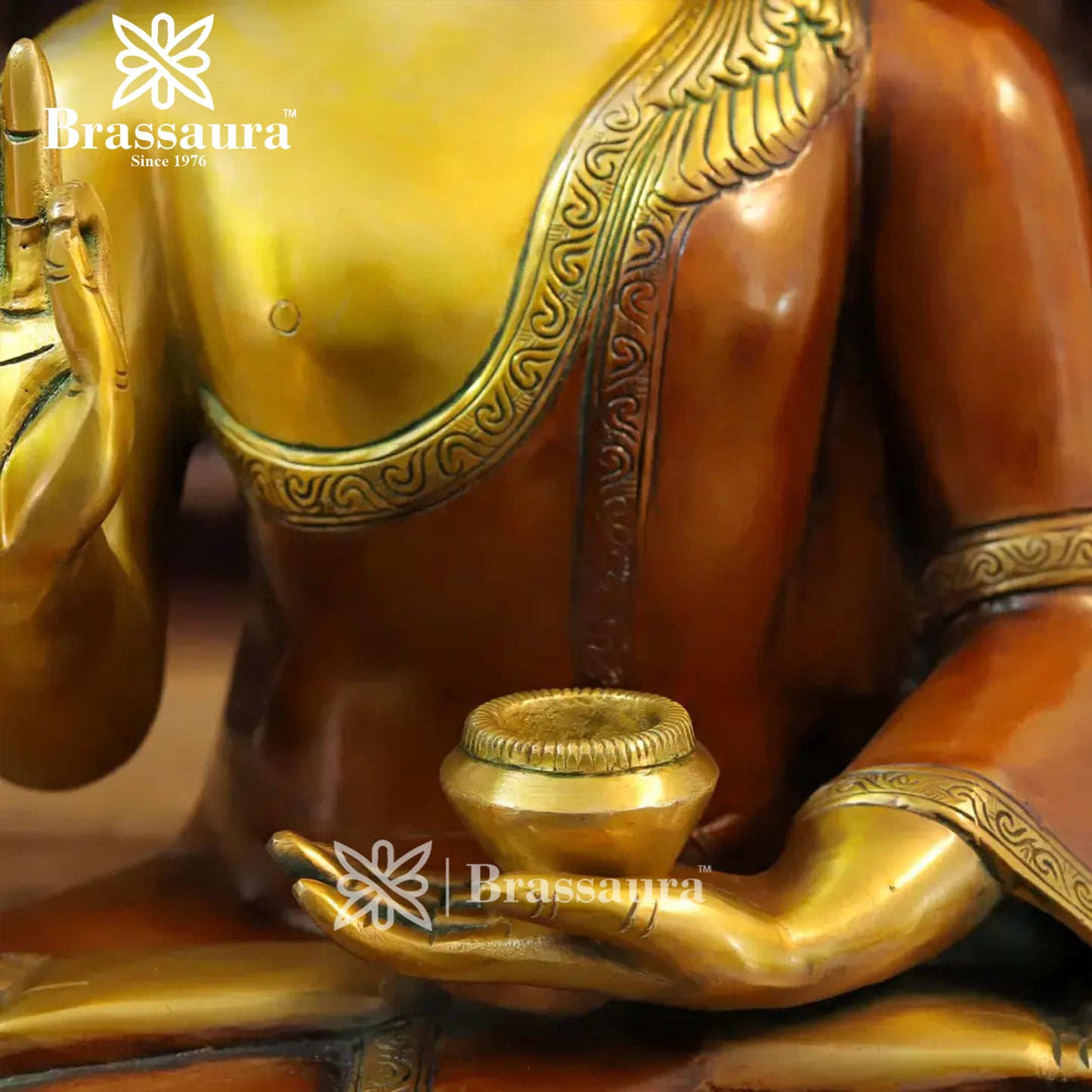 Brass Buddha For Home And Décor Weight 16.3 kg Height 19 Inch