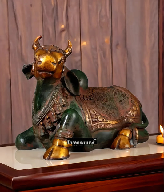Brassaura™ Handcrafted Brass Nandi Idol – Height 14.5 Inches & Weight 20 Kgs | Vintage Green & Red Patina Finish