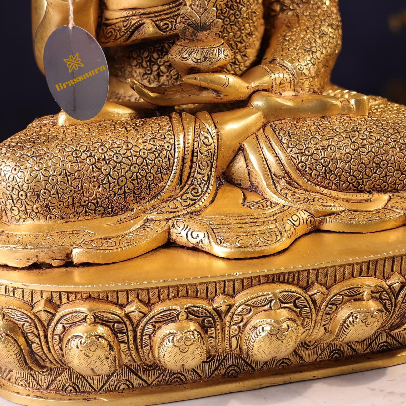 Brassaura® Buddha Sitting in Meditation Idol with Polished Finish | Pure Superfine Brass Handcrafted Murti | Brass Statue for Home Temple, Pooja Room | Height 22.5 Inches | Weight 25 Kgs