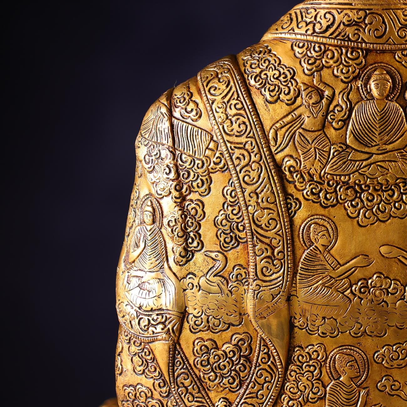 Brassaura® Buddha Sitting in Meditation Idol with Polished Finish | Pure Superfine Brass Handcrafted Murti | Brass Statue for Home Temple, Pooja Room | Height 34 Inches | Weight 50 Kgs