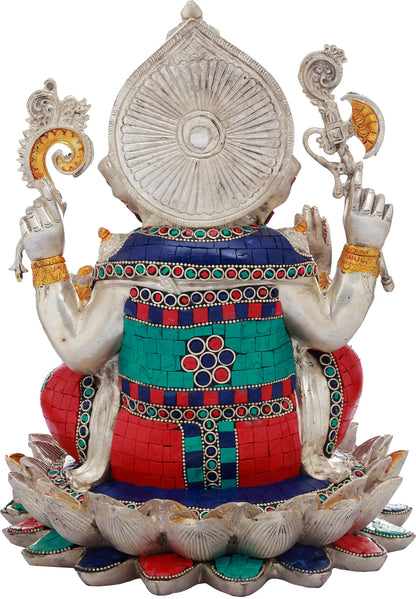 ब्रासौउरा™ भगवान गणेश कमल पर विराजमान | पीतल जटिल जड़ाई के काम के साथ | ऊंचाई 11 इंच और वज़न 8.10 किलोग्राम