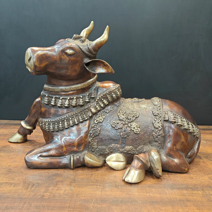 Brassaura® Brass Nandi Bull Statue | Handcrafted Lord Shiva Nandi Idol for Home Temple, Pooja Room & Spiritual Décor | 22 Inches | 28 Kg