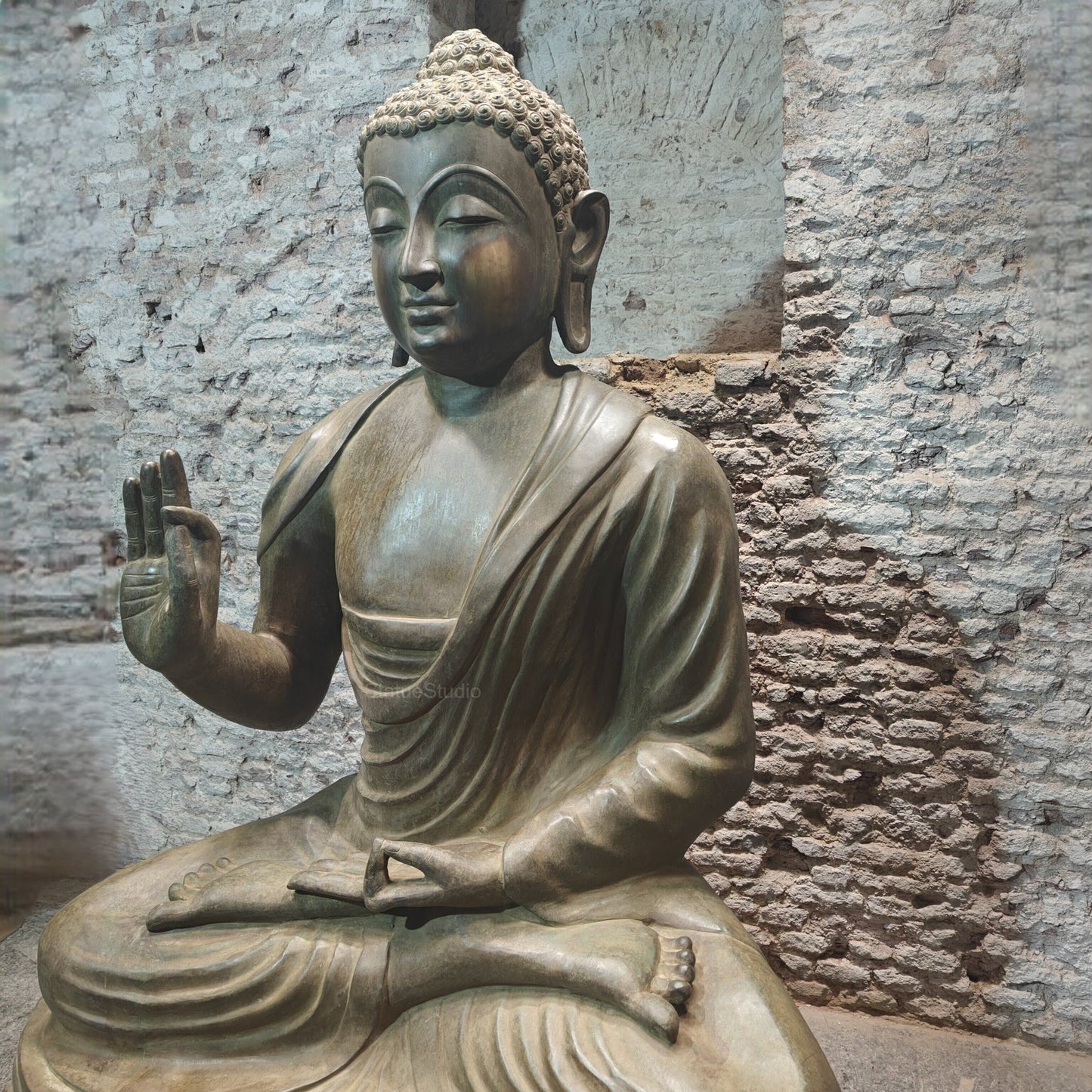 Brassaura® Brass Meditating Buddha Statue | Handcrafted Gautam Buddha Idol for Home, Meditation Room, Garden & Spiritual Décor | 68 Inches | 245 Kg