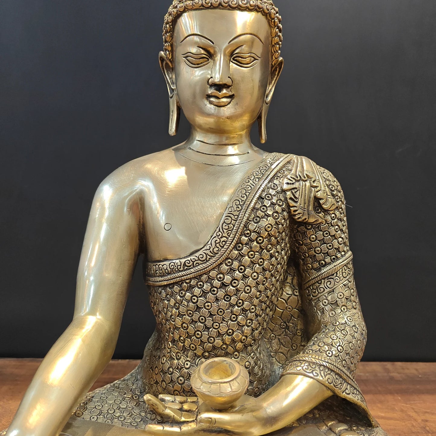 ब्रासोरा® वृंदावन वेणुगोपाल कृष्ण पीतल की प्रतिमा मोर के साथ | एंटीक नीला और सुनहरा रंग | ऊँचाई 20 इंच