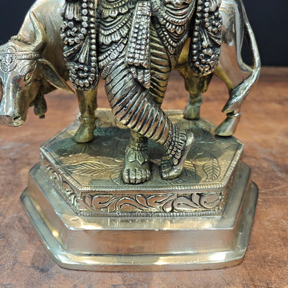Brassaura® Brass Lord Krishna with Cow Idol | Handcrafted Krishna Playing Flute Statue | Pure Brass Spiritual Home Temple, Living Room & Pooja Décor | Height 12 Inches | 4.9 Kg