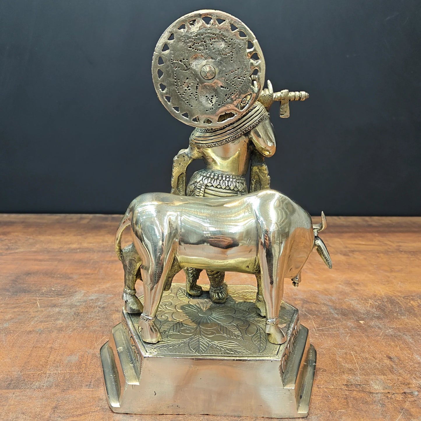 Brassaura® Brass Lord Krishna with Cow Idol | Handcrafted Krishna Playing Flute Statue | Pure Brass Spiritual Home Temple, Living Room & Pooja Décor | Height 12 Inches | 4.9 Kg