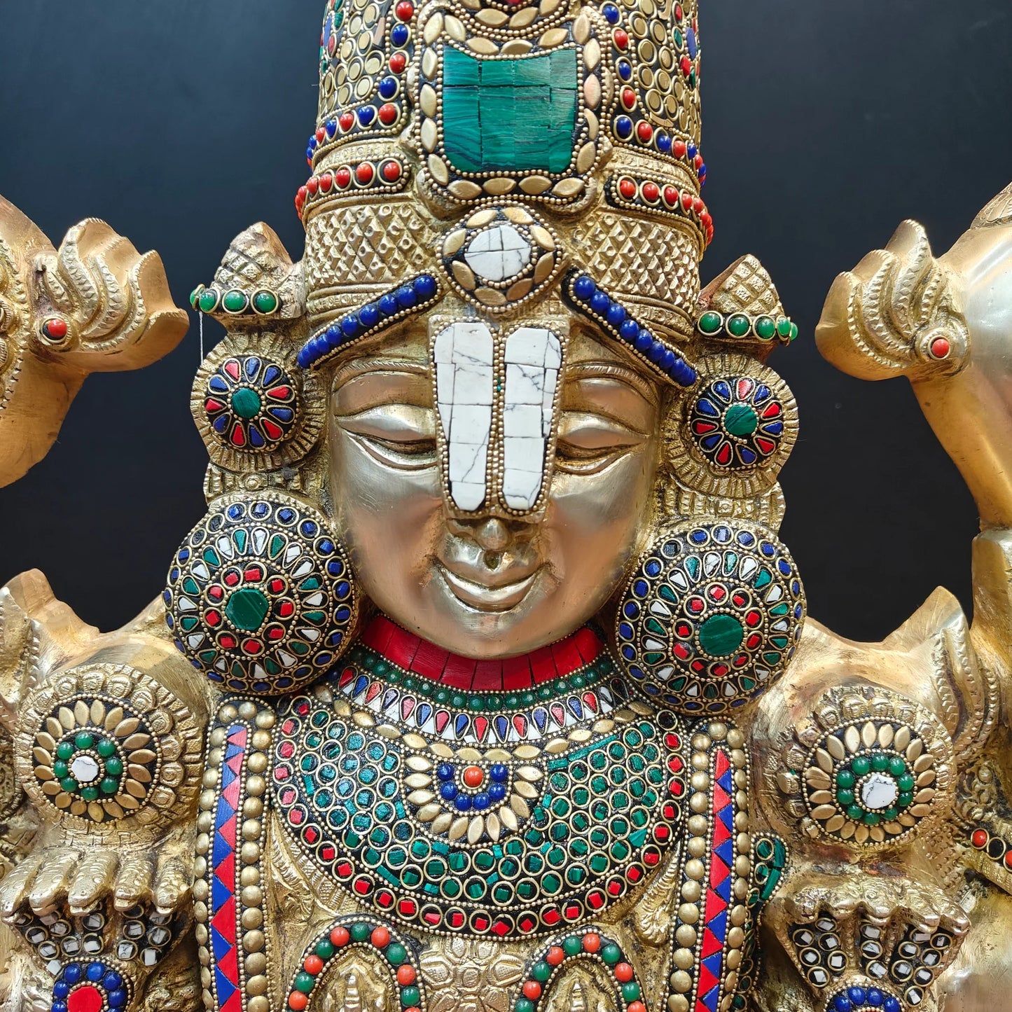Brassaura® Brass Lord Balaji Wall Hanging Bust | Premium Handcrafted Tirupati Balaji Face Idol | Antique Finish | Temple Wall Décor for Home, Office & Pooja Room | Height 18 Inches | 15 Kg