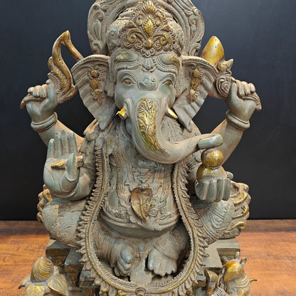 ब्रासोरा® वृंदावन वेणुगोपाल कृष्ण पीतल की प्रतिमा मोर के साथ | एंटीक नीला और सुनहरा रंग | ऊँचाई 20 इंच