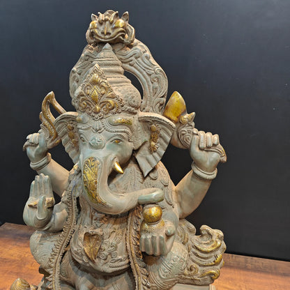 ब्रासोरा® वृंदावन वेणुगोपाल कृष्ण पीतल की प्रतिमा मोर के साथ | एंटीक नीला और सुनहरा रंग | ऊँचाई 20 इंच