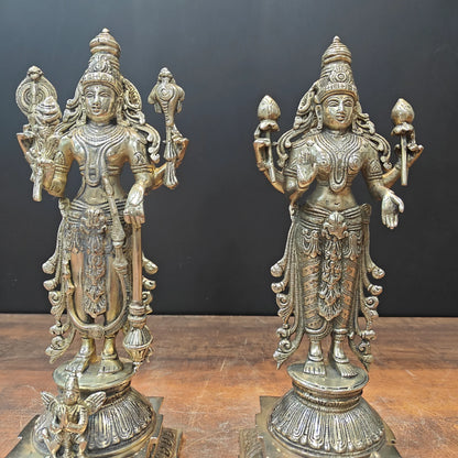 ब्रासोरा® वृंदावन वेणुगोपाल कृष्ण पीतल की प्रतिमा मोर के साथ | एंटीक नीला और सुनहरा रंग | ऊँचाई 20 इंच