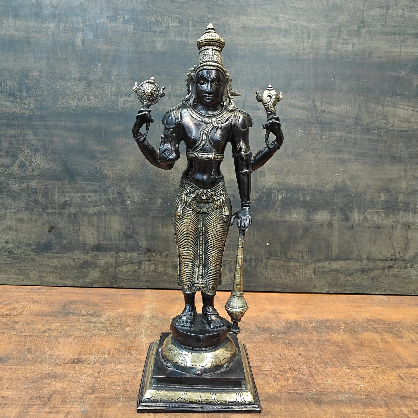 Brassaura® Standing Lord Vishnu Brass Idol | Handcrafted Vishnu Murti for Home Temple, Spiritual Décor & Vastu | 20 Inches | 7 Kg