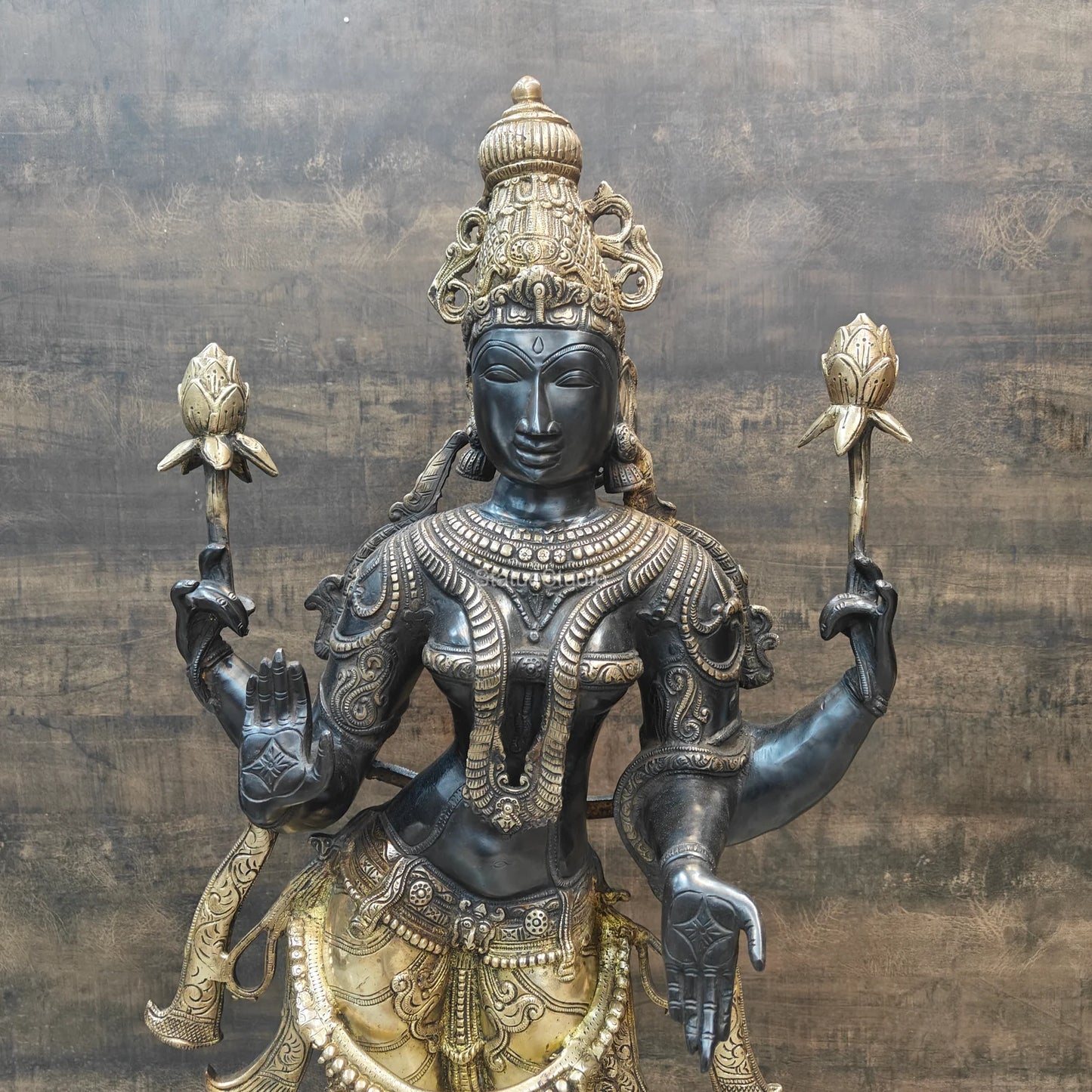 ब्रासोरा® वृंदावन वेणुगोपाल कृष्ण पीतल की प्रतिमा मोर के साथ | एंटीक नीला और सुनहरा रंग | ऊँचाई 20 इंच