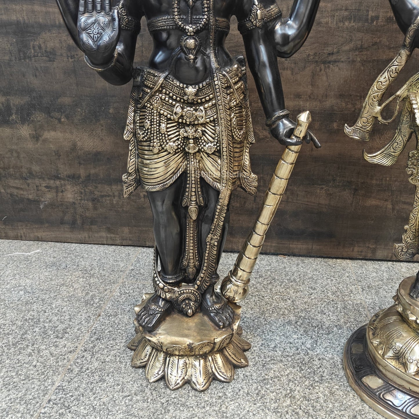 Brassaura® Brass Lord Vishnu & Goddess Lakshmi Idol Set | Premium Handmade Hindu God & Goddess Statues for Home Temple, Living Room Décor & Spiritual Gifting | 41 Inches | 66 Kg
