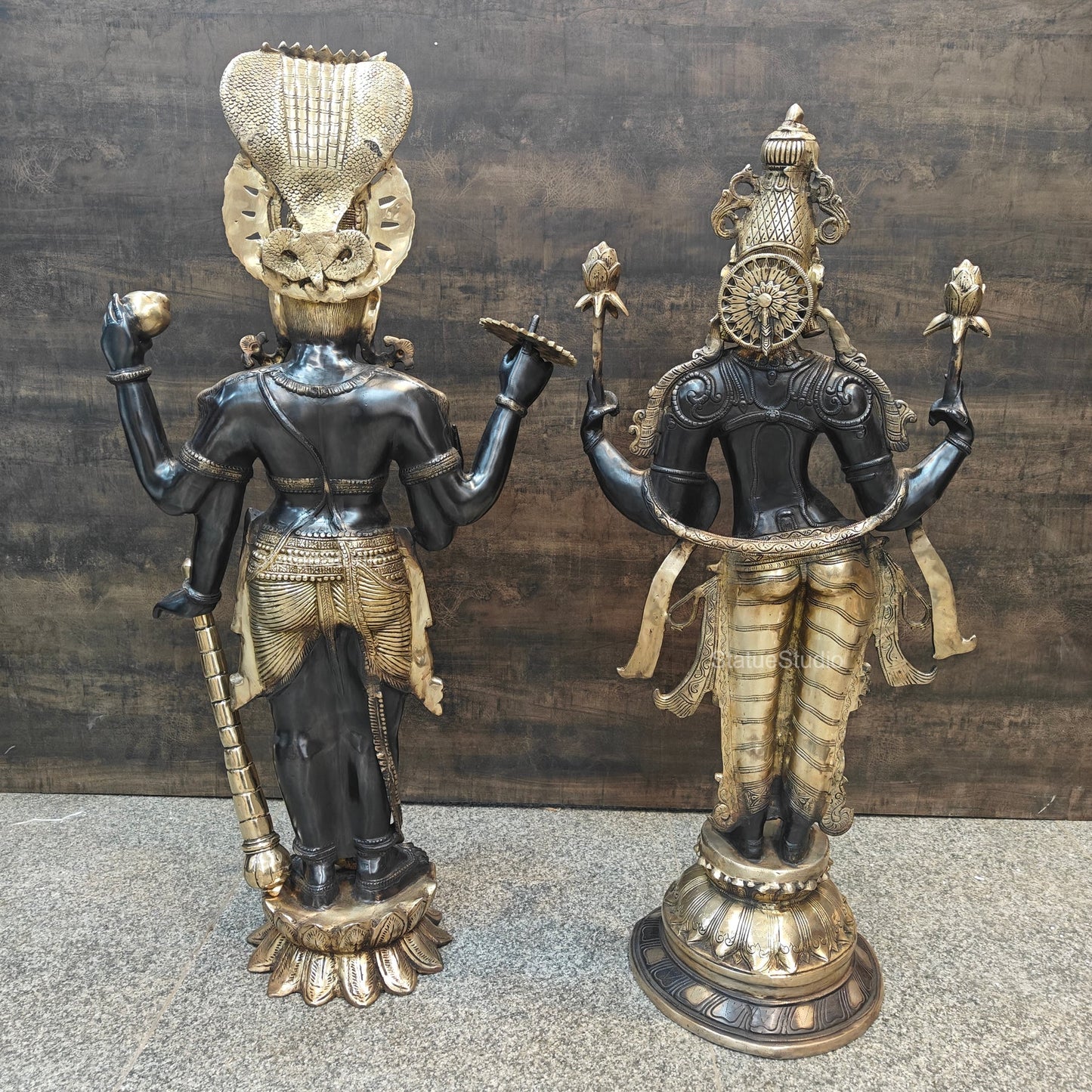 Brassaura® Brass Lord Vishnu & Goddess Lakshmi Idol Set | Premium Handmade Hindu God & Goddess Statues for Home Temple, Living Room Décor & Spiritual Gifting | 41 Inches | 66 Kg