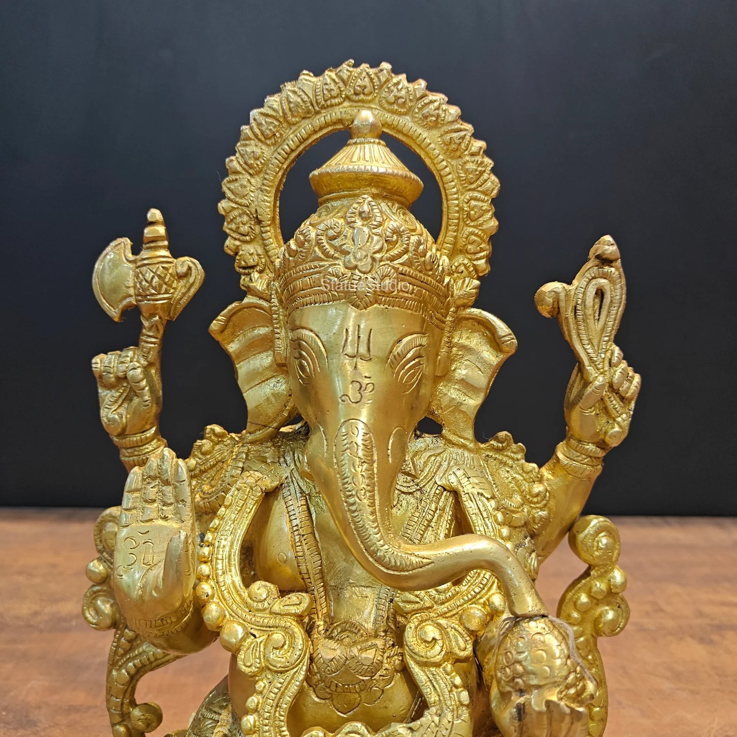 Brassaura® Lord Ganesha Brass Idol | Premium Solid Brass Ganpati Murti with Intricate Traditional Design | Handcrafted Hindu God Statue for Home Temple, Pooja Room & Spiritual Décor | Height 12.5 Inches | 7.5 Kg