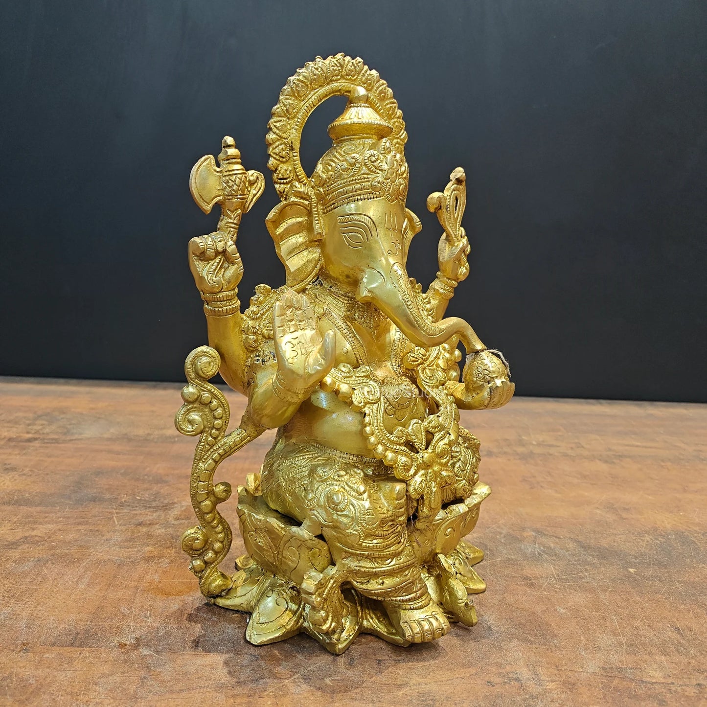 Brassaura® Lord Ganesha Brass Idol | Premium Solid Brass Ganpati Murti with Intricate Traditional Design | Handcrafted Hindu God Statue for Home Temple, Pooja Room & Spiritual Décor | Height 12.5 Inches | 7.5 Kg